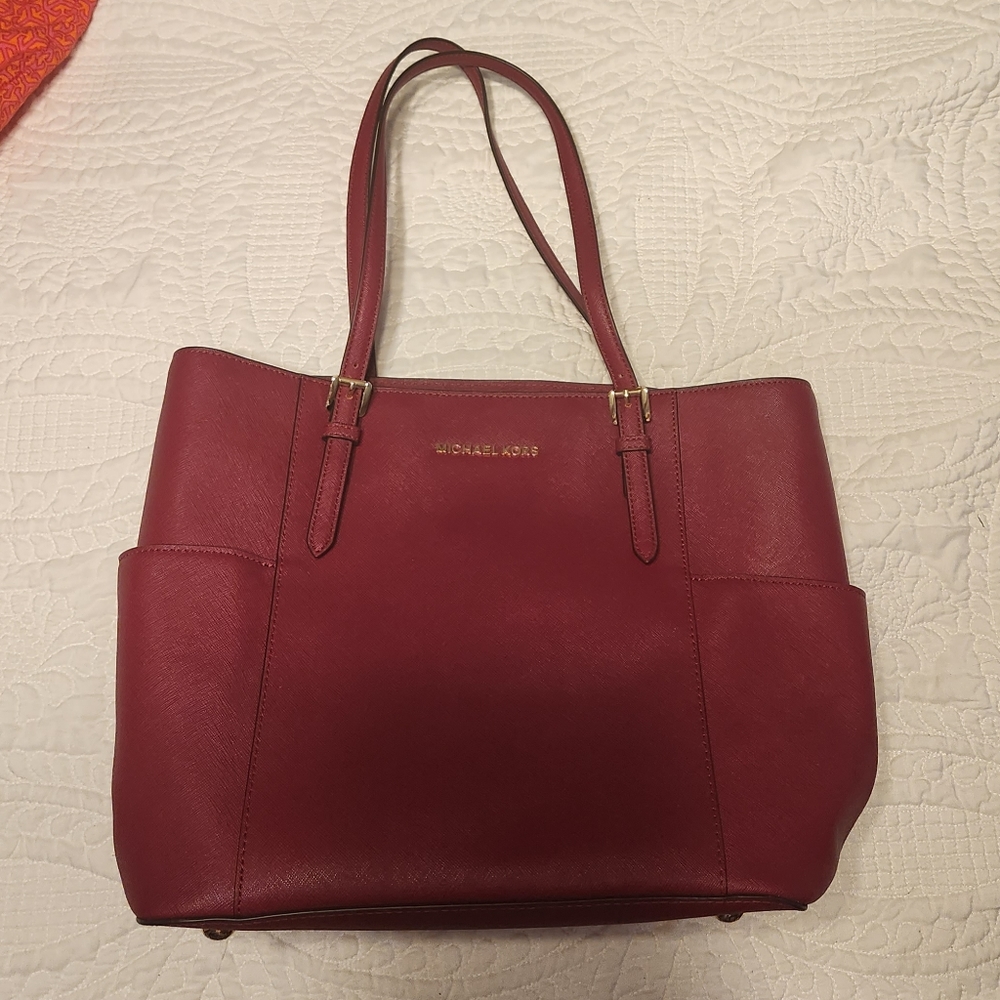 Michael kors tote